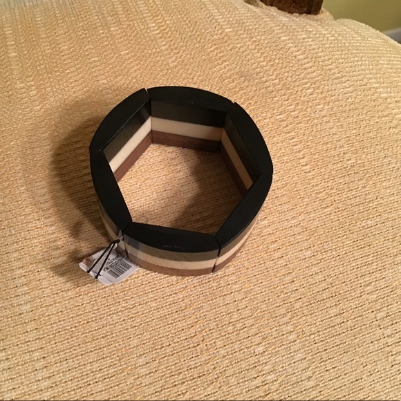 Stretch Bracelet (Chico’s) - Picture 2 of 4